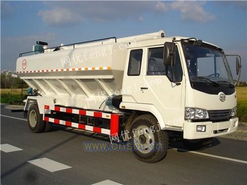 上海散裝飼料車品牌價(jià)格 飼料散裝車制造廠 飼料車型號(hào)規(guī)格報(bào)價(jià)